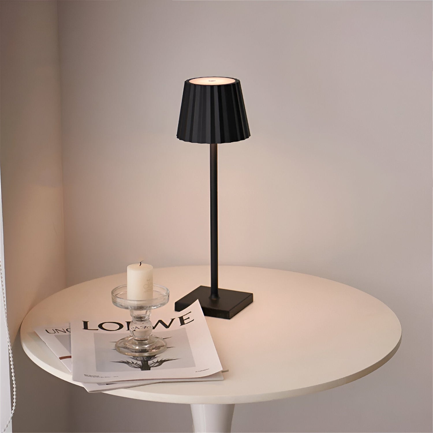 LuminaTouch Trådlös LED-bordslampa – Uppladdningsbar, Modern elegans för varje rum