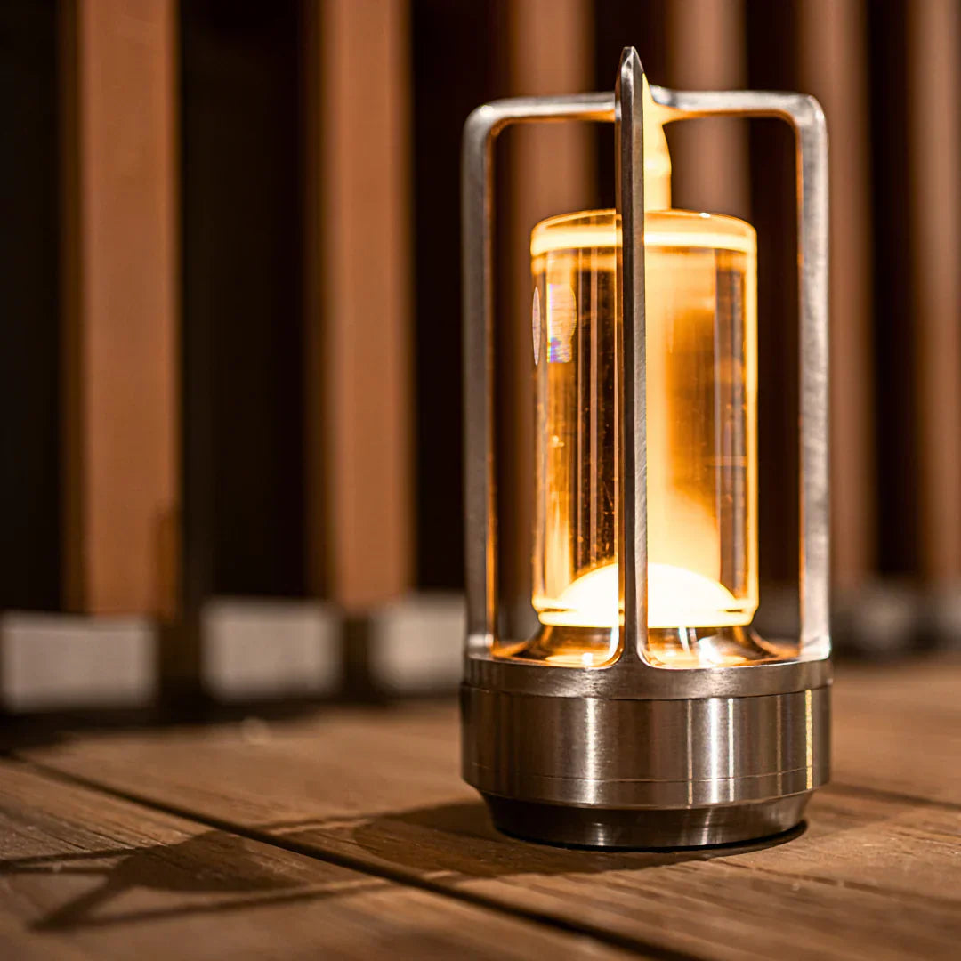 Luxa Crystal LED Bordslampa – Elegant design med dimbar touchkontroll