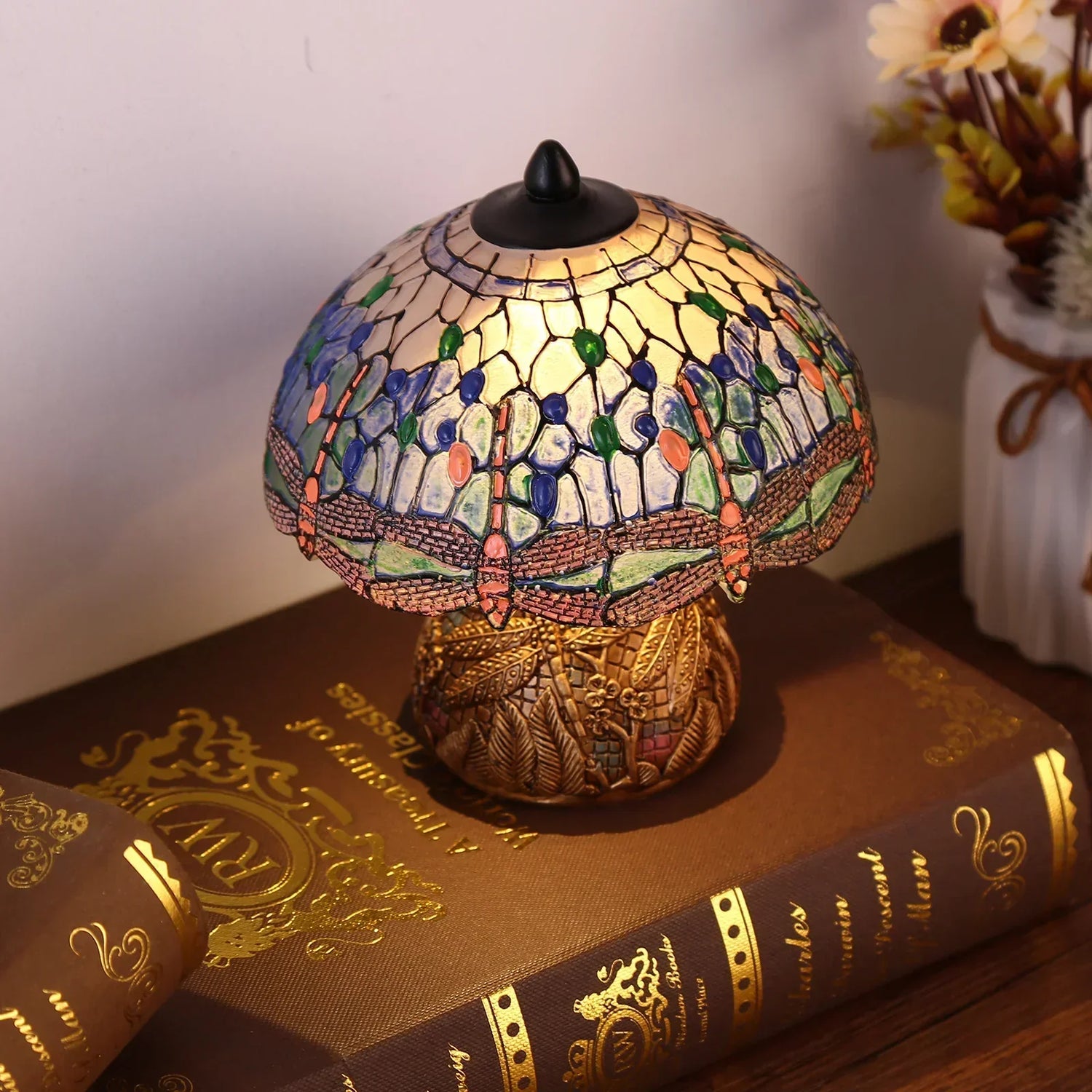 LuxeGlow - Vintage Bordslampa med Trollsländemönster och Art Nouveau Design