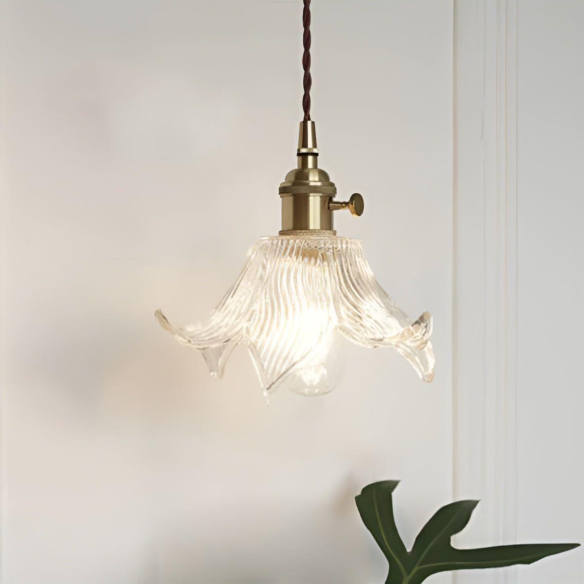 LuxeVintage Lampa - Nordic Vintage LED Krona Lampa