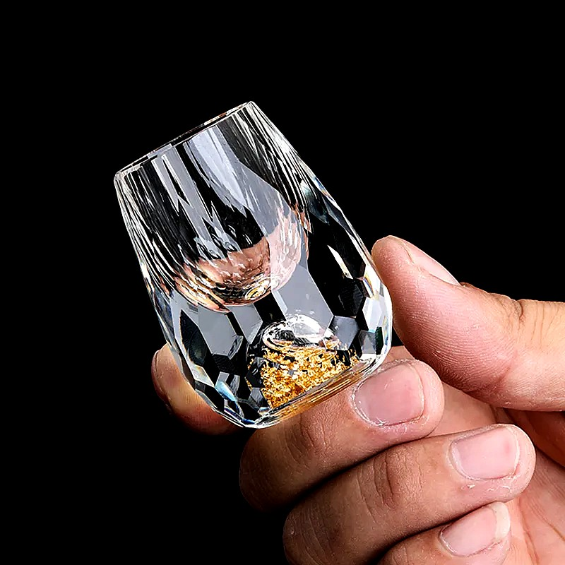 Auréa Crystal Glass – Handgjord lyx med guldaccenter