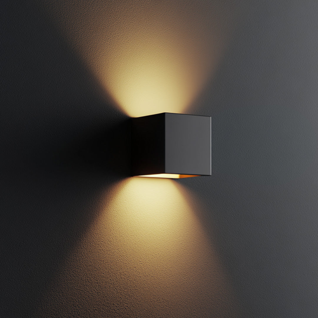 Ljuskub | Dekorativ och trådlös vägglampa