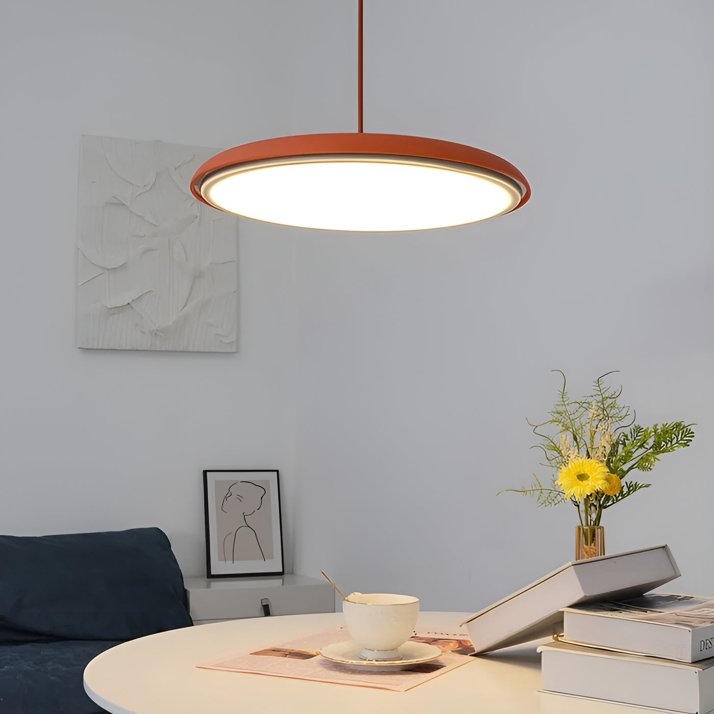 Hängande lampa i keksform – Lekfull design för ditt hem