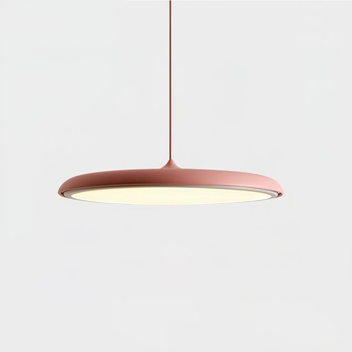 OpalGlow - Minimalistisk Taklampa för en Varm Atmosfär