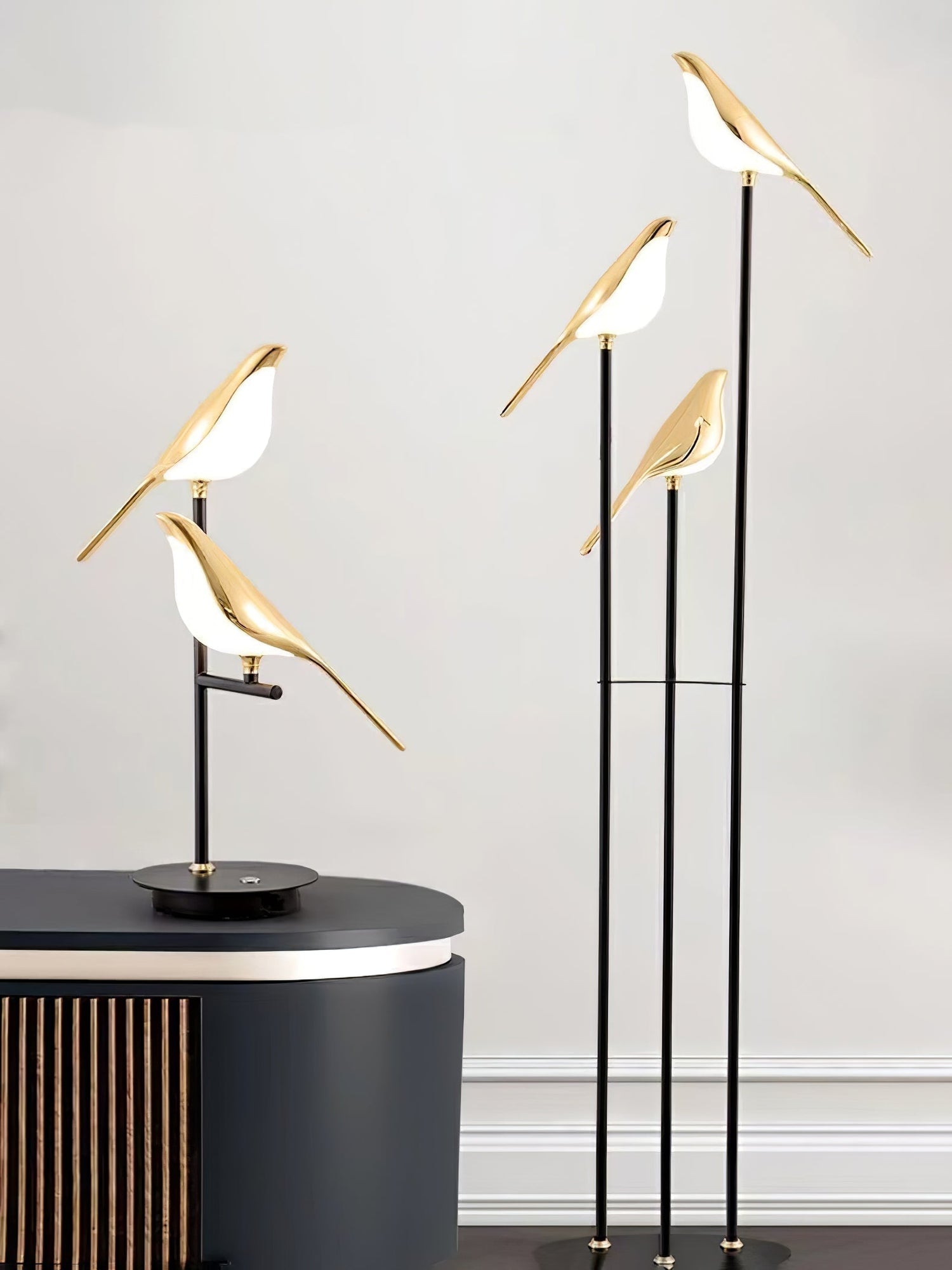 Aurevo Perch | LED-golvlampa med dekorativt fågelmotiv