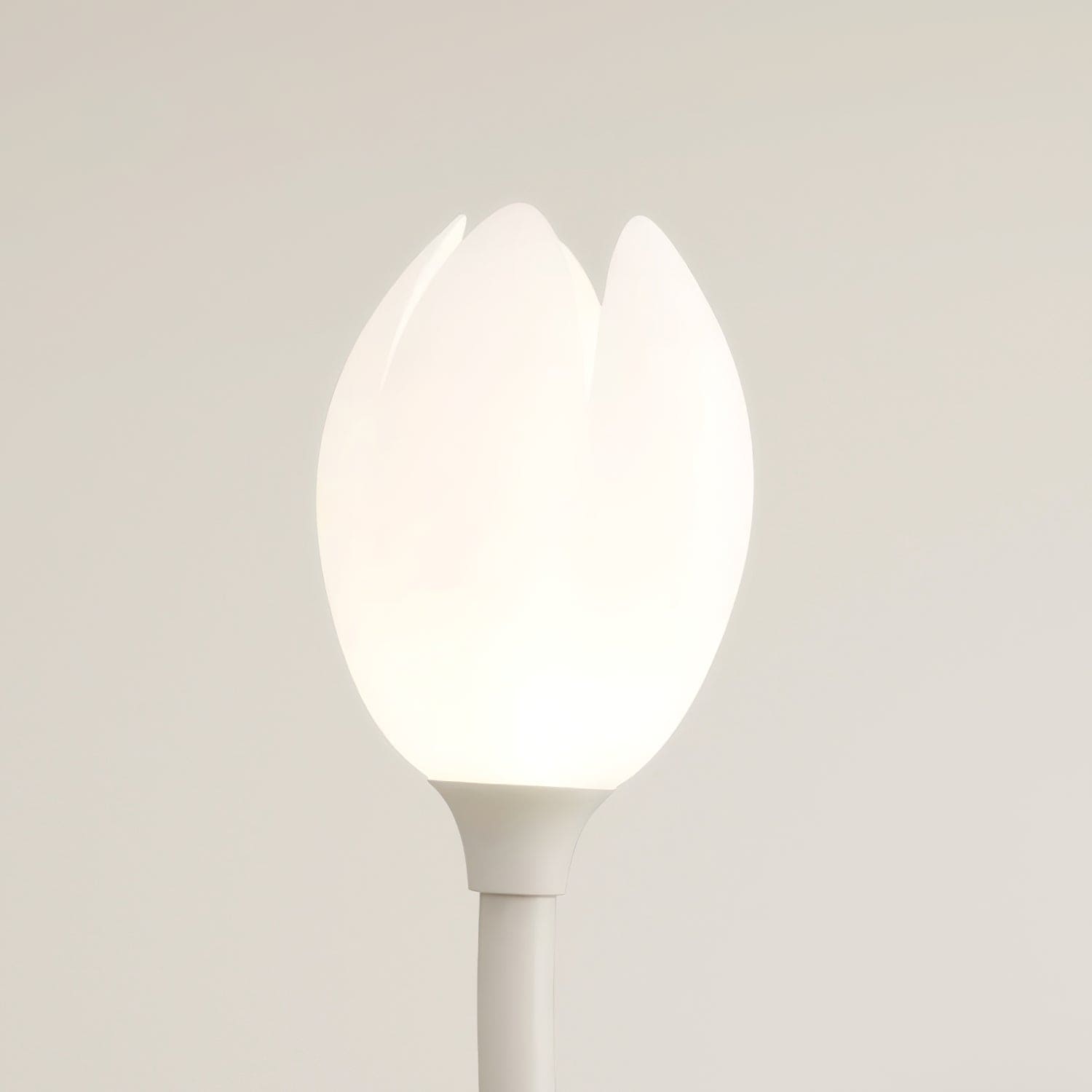 Modern Manta Blomster Golvlampa | 56,3&quot; | Metall &amp; Rotationsformning Design | Brick by Brick