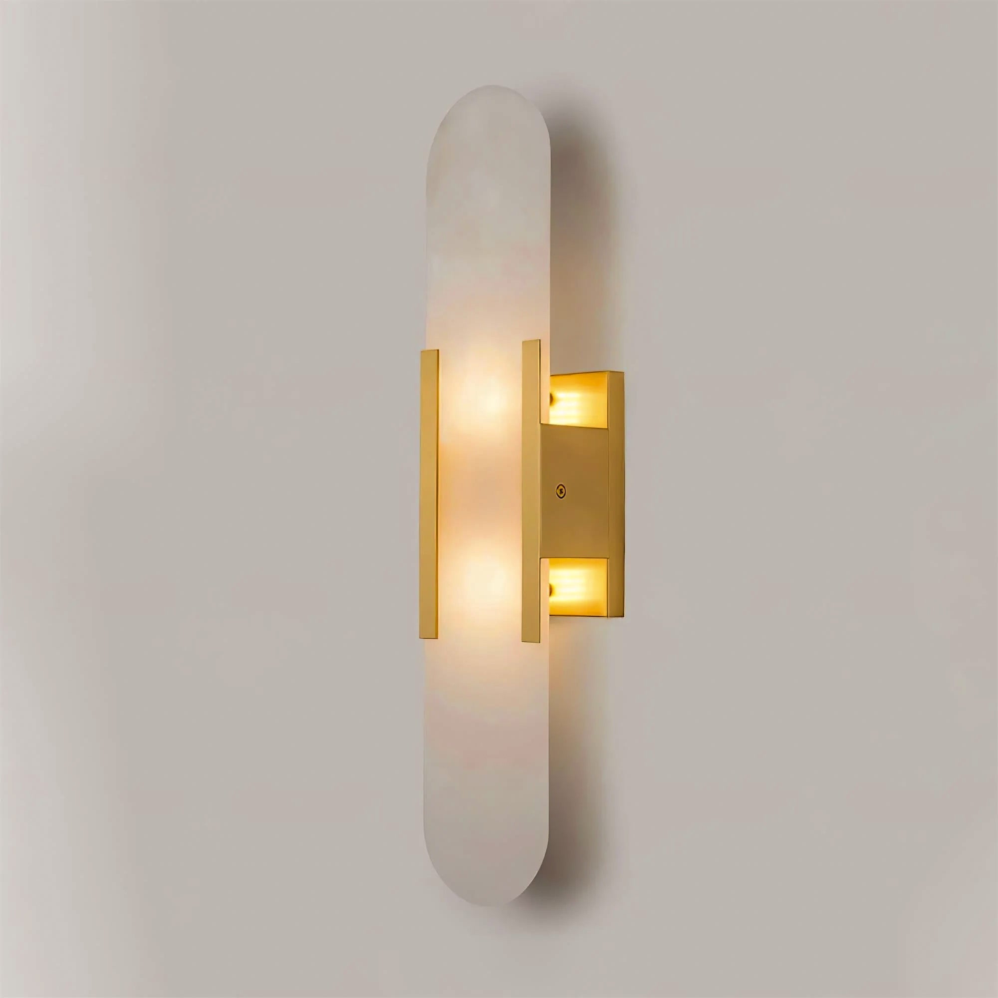 Högkvalitativ Alabaster Vägglampa med Modern Design