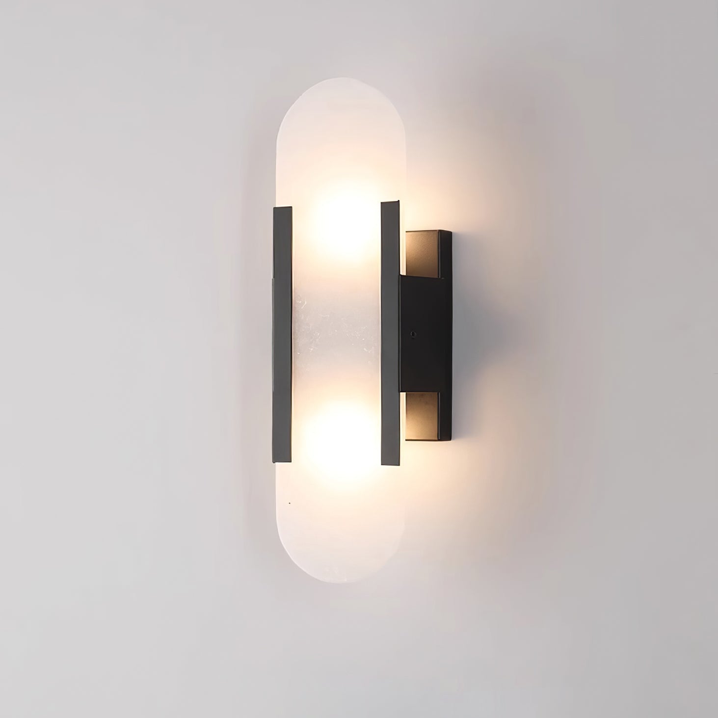 Högkvalitativ Alabaster Vägglampa med Modern Design