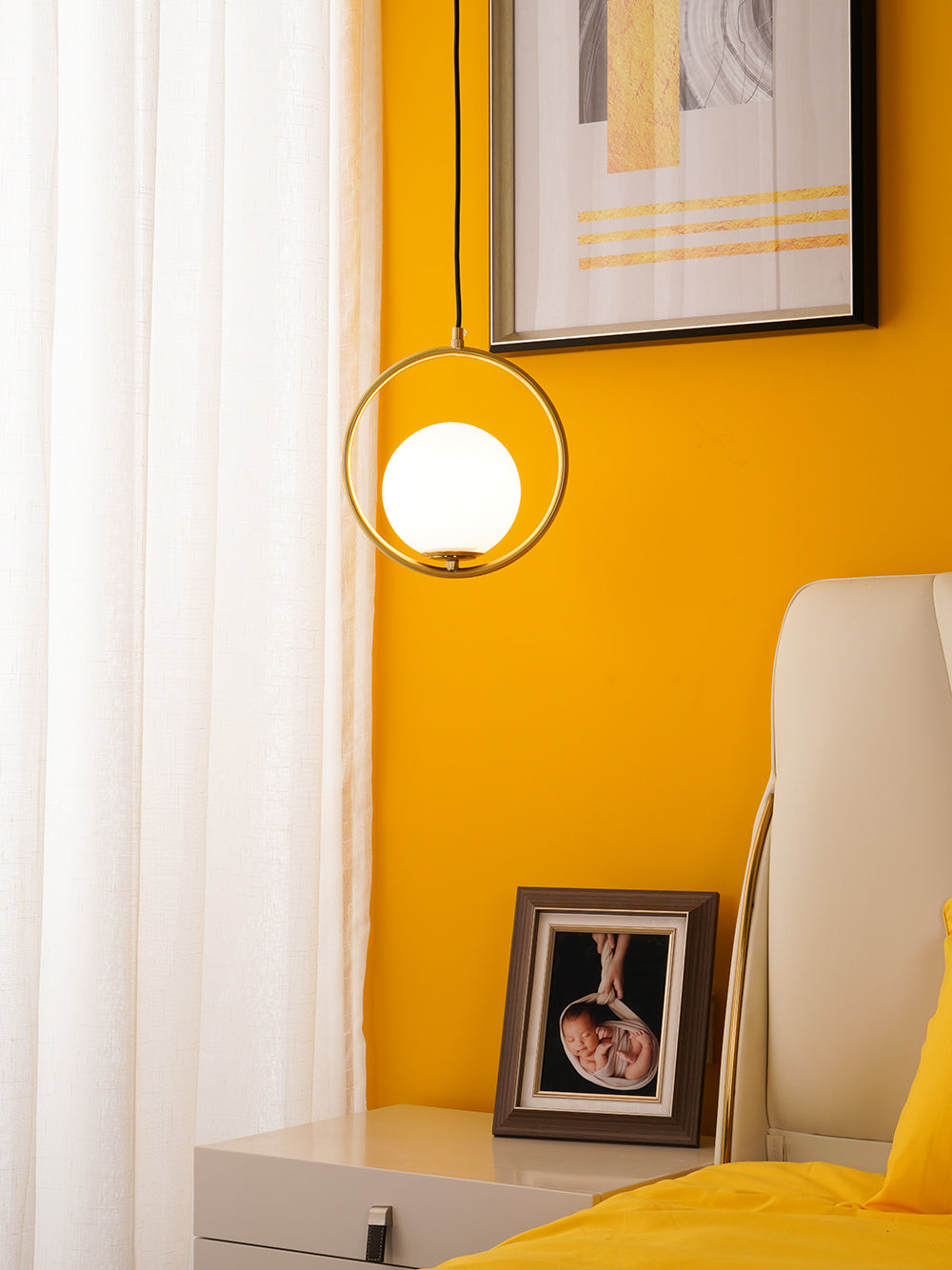 Nikki - Elegant och Modern Taklampa