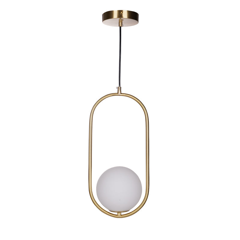 Nikki - Elegant och Modern Taklampa