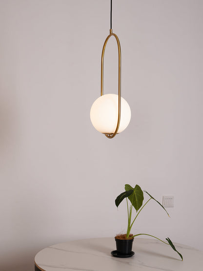 Nikki - Elegant och Modern Taklampa