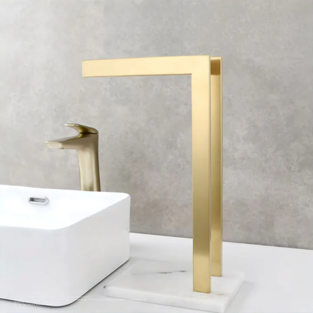 Minimalist Badkar Skåp Dubbel Handdukstork