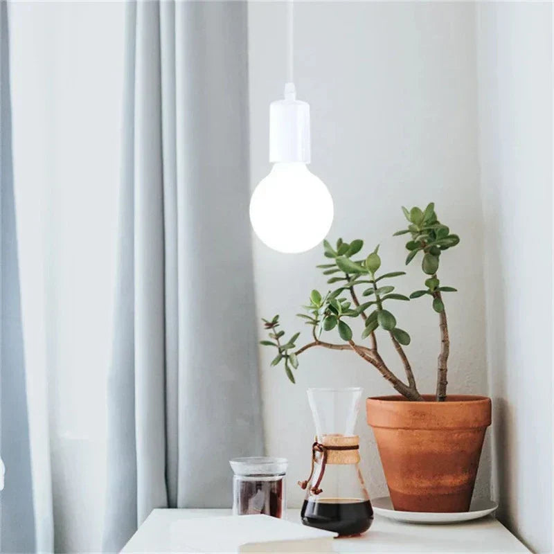 FloatLight - Taklampa med Upphängd Sockel