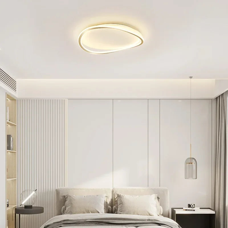 LumiNova - Elegant LED Taklampa