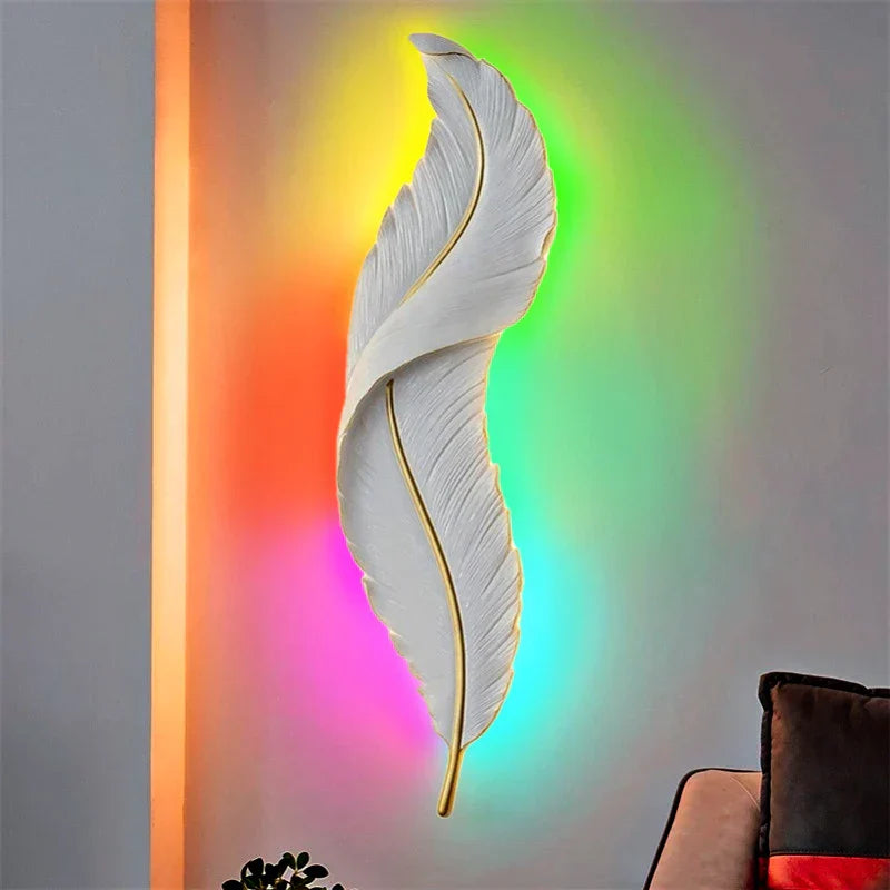 FeatherGlow - Modern Vit Fjäder Vägglampa