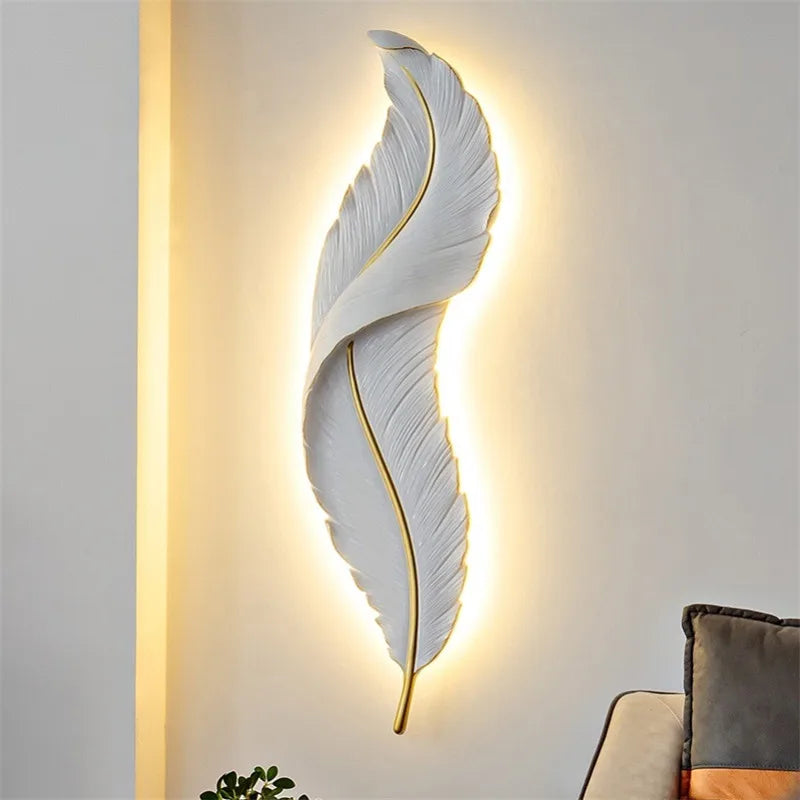 FeatherGlow - Modern Vit Fjäder Vägglampa