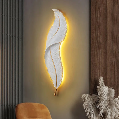 FeatherGlow - Modern Vit Fjäder Vägglampa