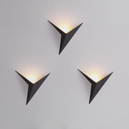 Orr Modern Minimalistisk Trefaldig LED Vägglampa Vit/Svart Metall