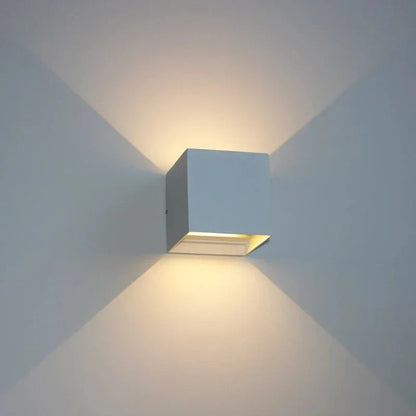 CityGlow - Stilren Utomhusvägglampa