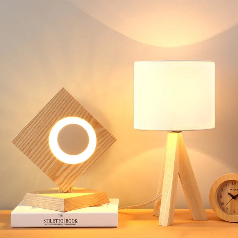 EcoLight - Trä Bordslampa med Modern Design
