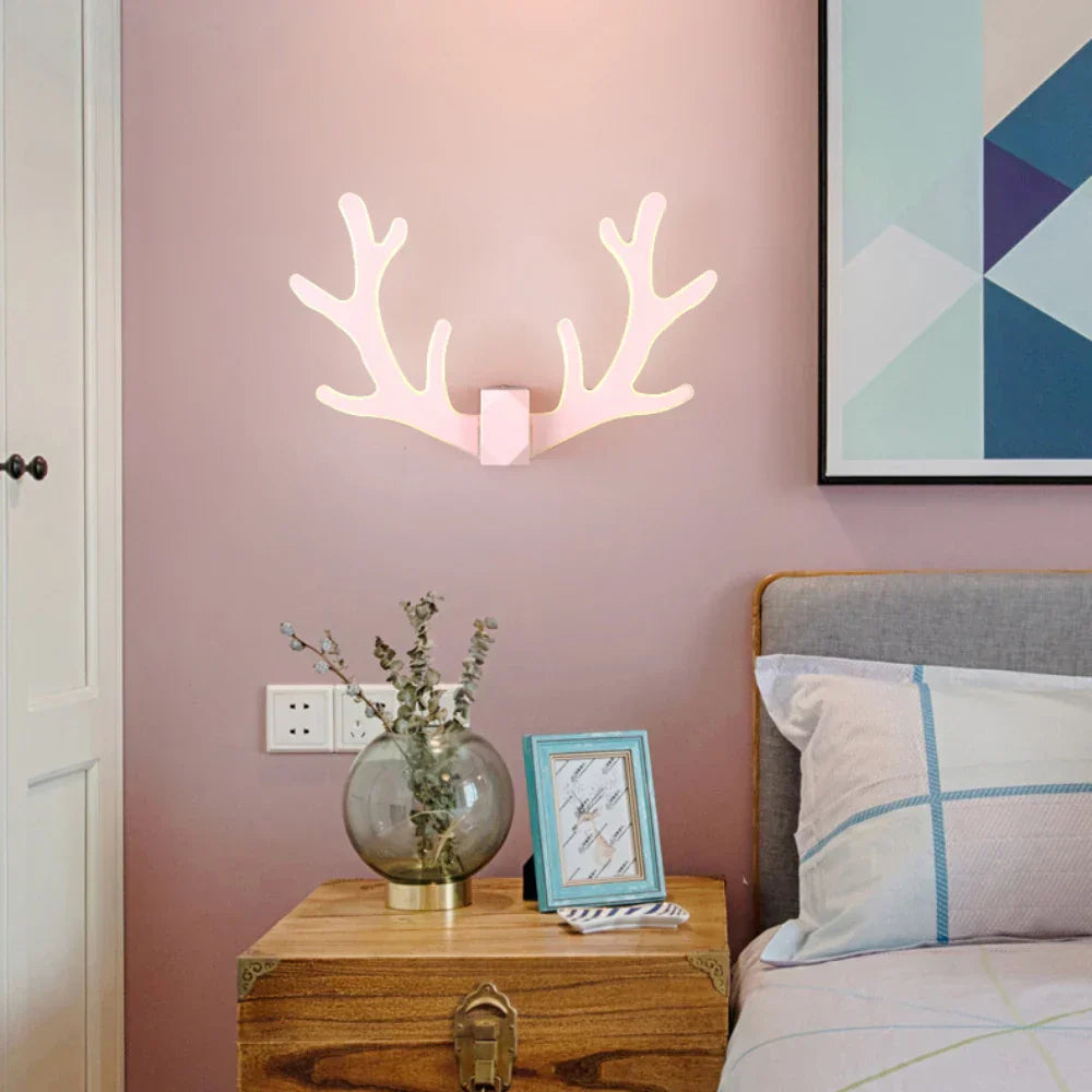 CheerGlow – Färgglad Horn LED Vägglampa för Barnrum