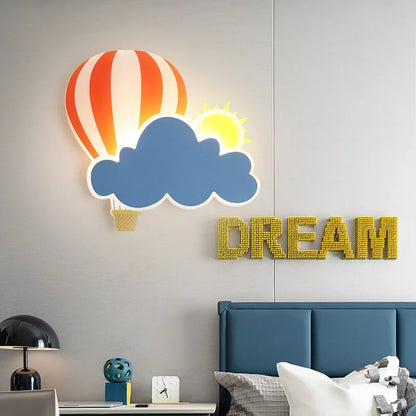 KidsCloud - LED Nattlampa med Moln och Luftballongdesign – Vägglampa