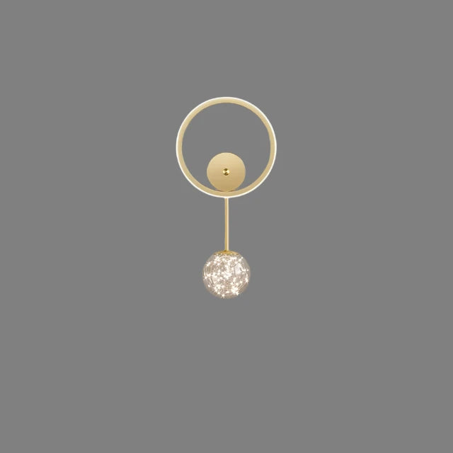 LuxeGlow – Modern LED Vägglampa i Guld med Glaskula