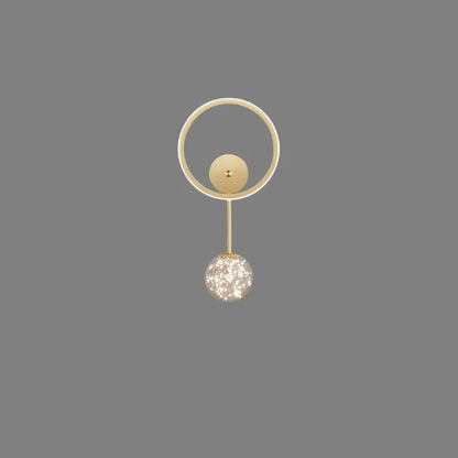 LuxeGlow – Modern LED Vägglampa i Guld med Glaskula