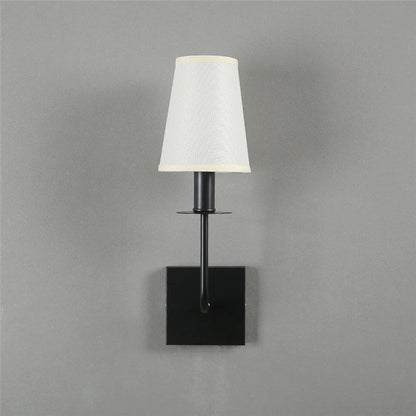 LuxShade - Elegance Klassisk Metall Vägglampa med Textilskärm – LED Lampa