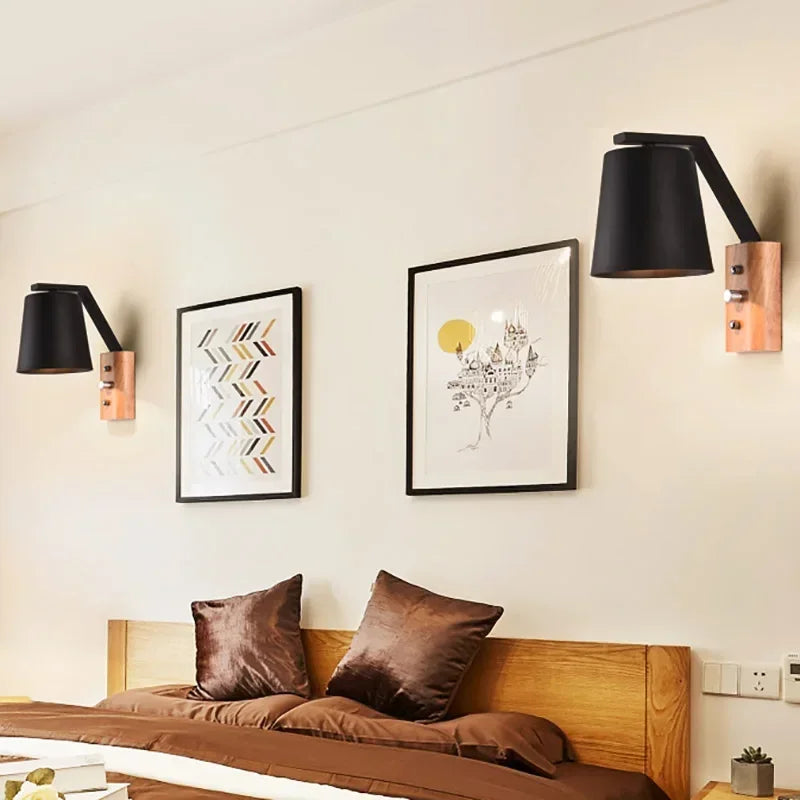 WoodFlex - Modern Trä Vägglampa med Svängbar Arm