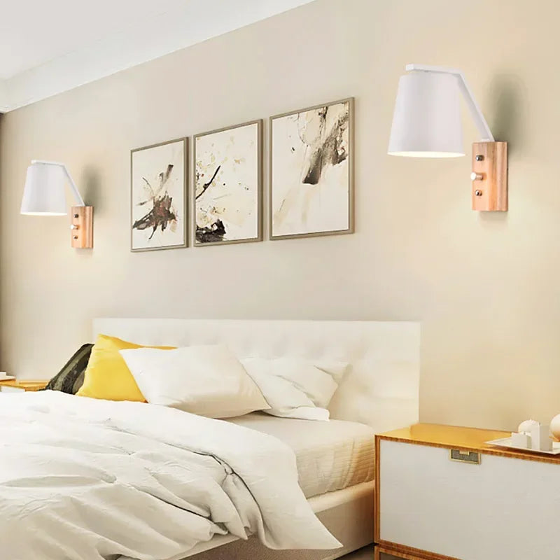 WoodFlex - Modern Trä Vägglampa med Svängbar Arm