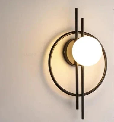 GlobeGlow - Modern LED Vägglampa med Glaskula Stilfull Belysning