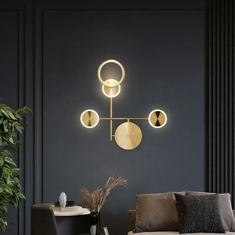 GlowCraft – Modern LED Vägglampa i Guld för Vardagsrum &amp; Hall