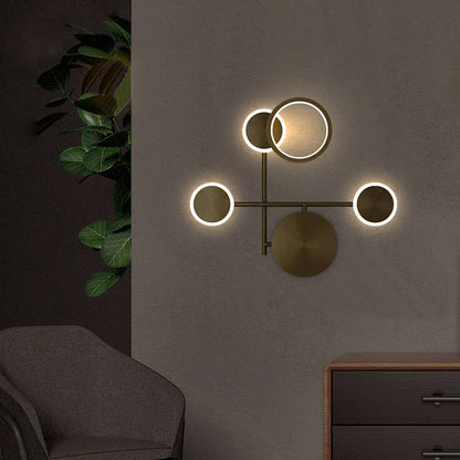 GlowCraft – Modern LED Vägglampa i Guld för Vardagsrum &amp; Hall