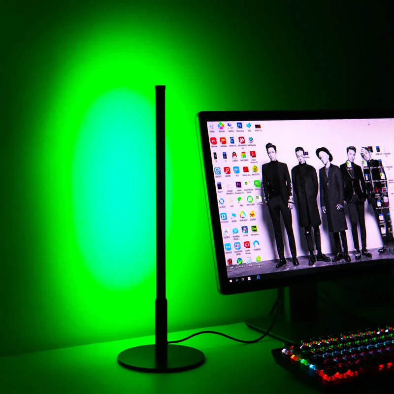 LumiGlow - Modern LED Golvlampa med Rund Fot | RGB Färgförändring & Dimbar