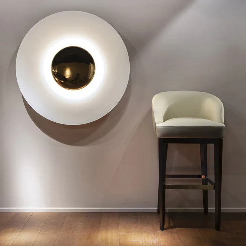LumiCurve - Modern Rund LED Vägglampa – Stilren Belysning för Varje Rum