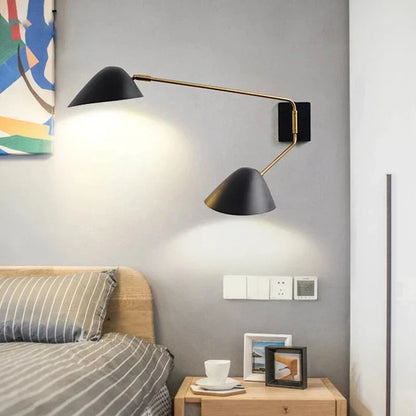 FlexGlow - Svängbar Vägglampa med Lång Arm och LED-belysning