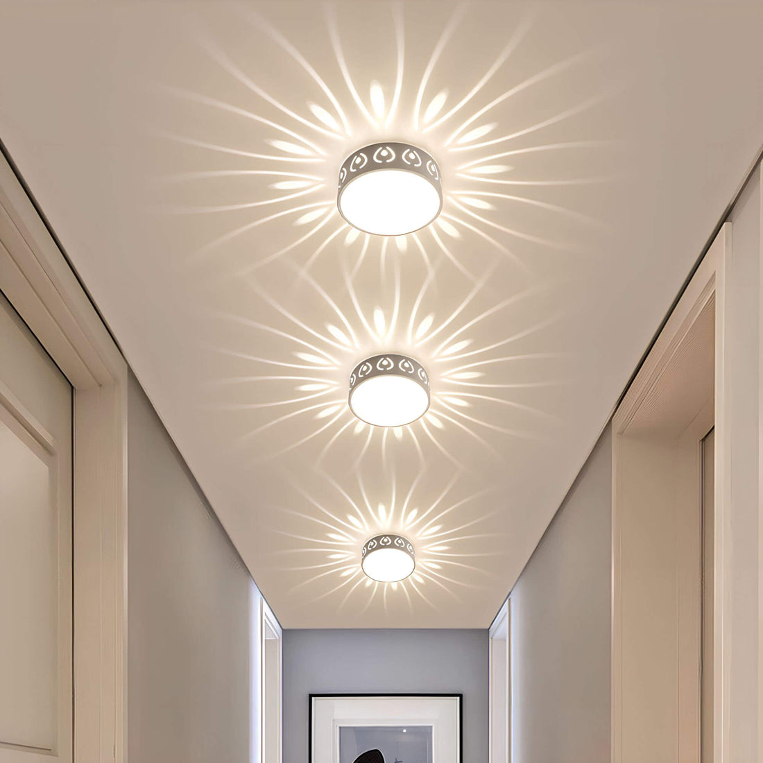 Aurora LED Taklampa - Atmosfärisk Belysning med Eleganta Mönster