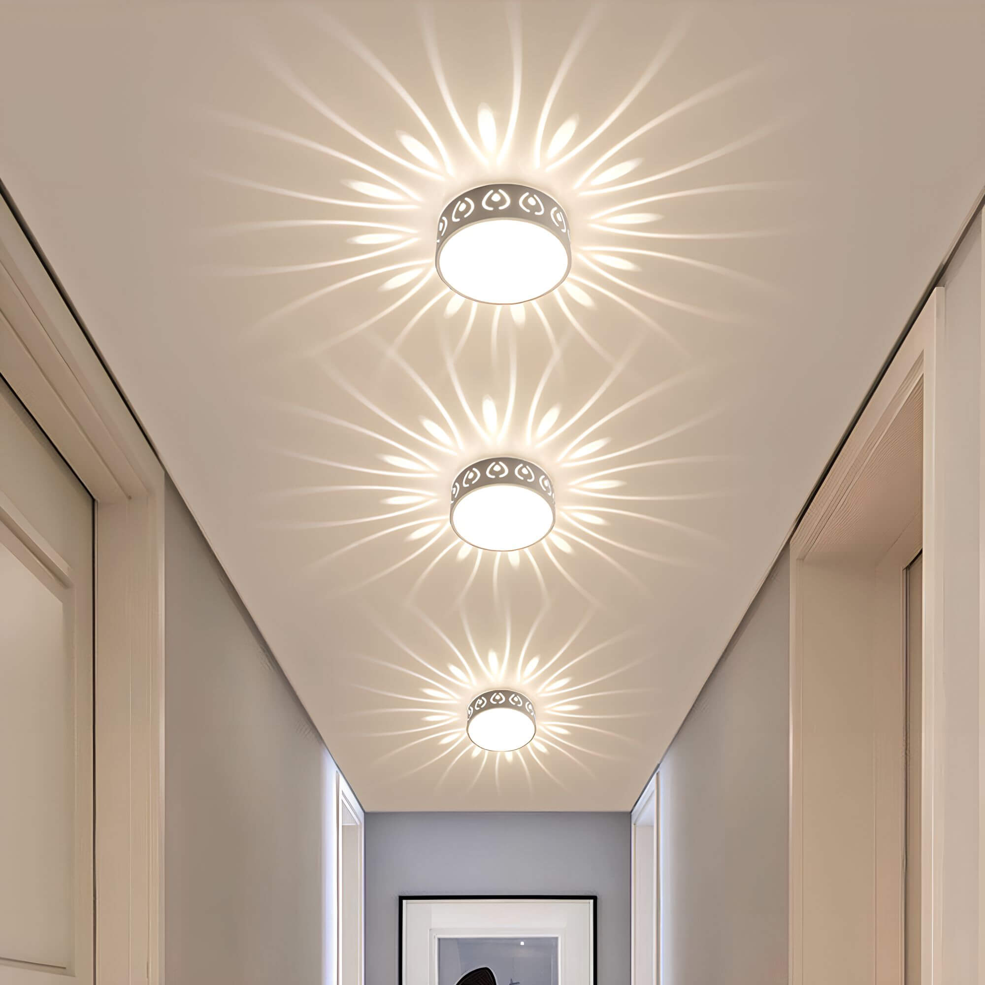 Aurora LED Taklampa - Atmosfärisk Belysning med Eleganta Mönster