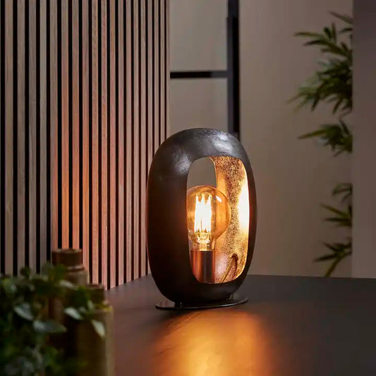 Moistra Dekorativ Metallbordslampa – Vintage-inspirerad design med modernt hantverk, unik silver-insida för stämningsfull belysning