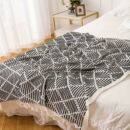 Monochrome Diamond Pattern Blanket