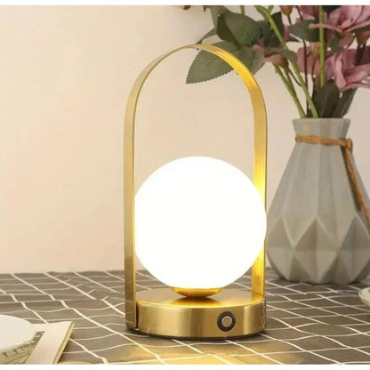 MoonBeam Lampa - Touch-Control Kula Formad Bärbar LED Nattlampa