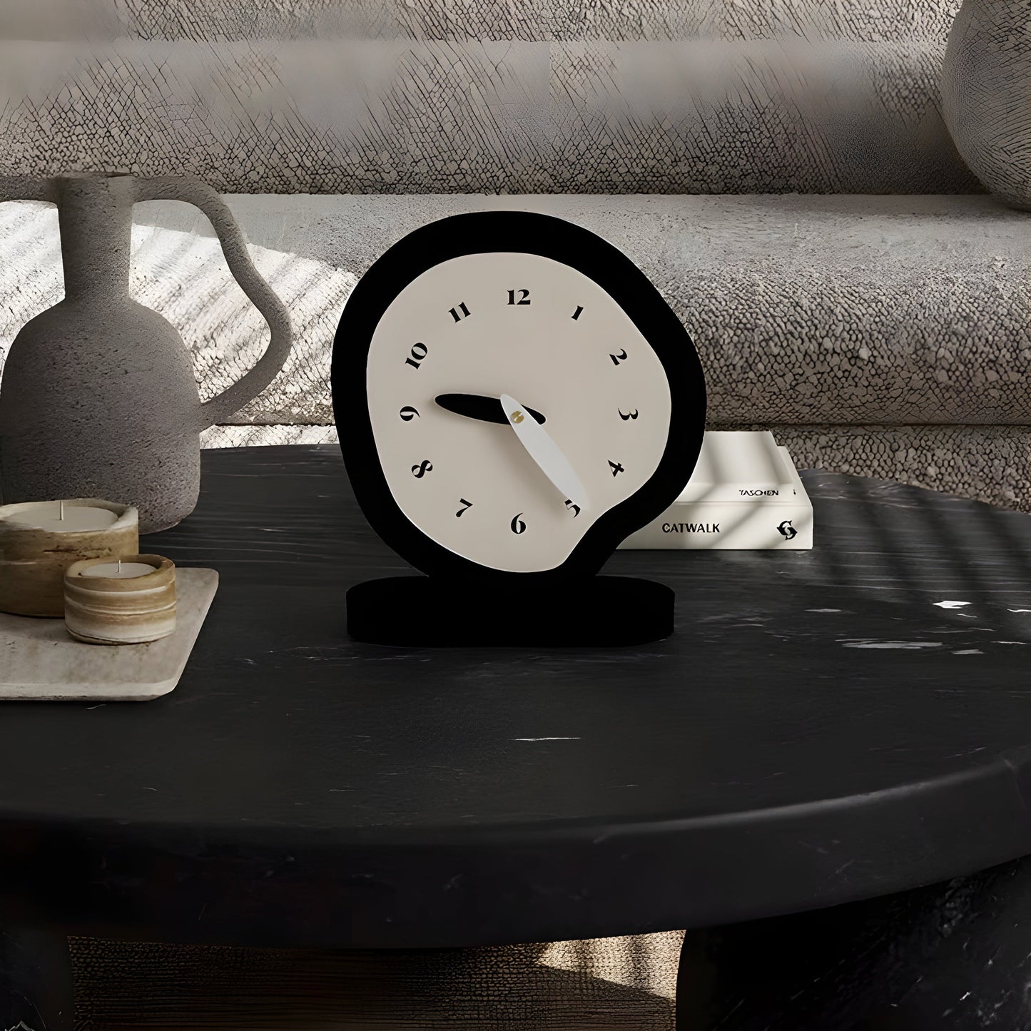 Carvallo – Wabi Sabi bordur med ljudlös mekanism och minimalistisk ro