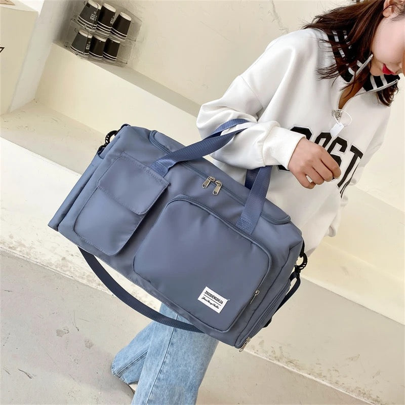 Carvallo Resväska med flera fack | Vattentålig & Lätt | Sport-, Fitness- & Weekendväska för damer & herrar