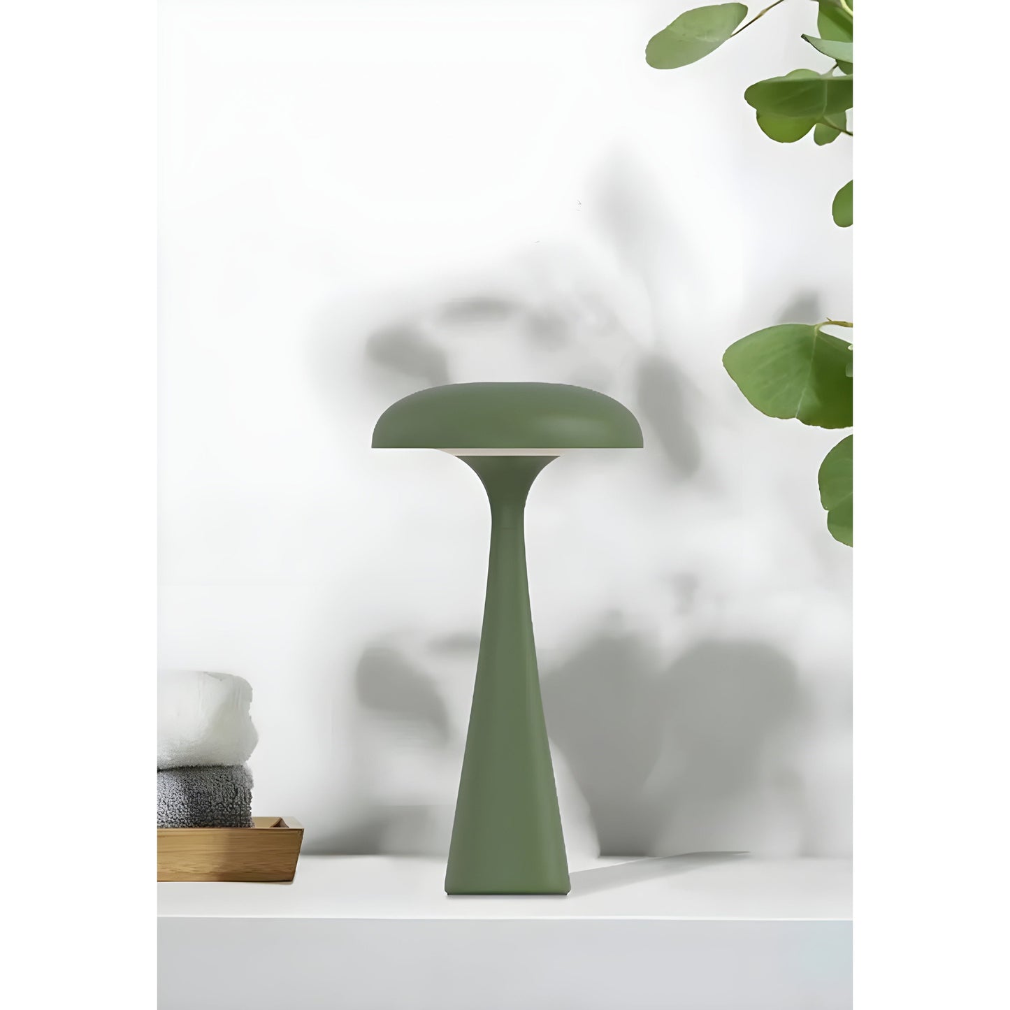 LED-bordslampa i manetform – Dekorativ, trådlös belysning med touch-funktion för hemmet