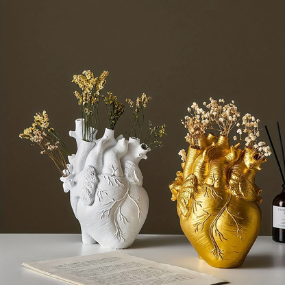 Anatomisk hjärtformad vas för färska eller torkade blommor