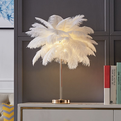 Art Deco Feder Guld Gildad Bords Lampa Med Mjuk Ljus