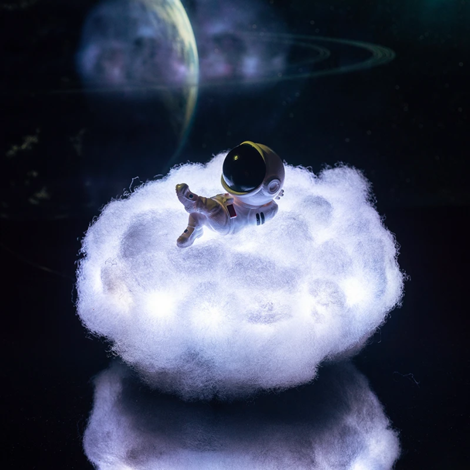 Astronaut Cloud Light Färgändrande Nattlampa för Mysiga Vibes