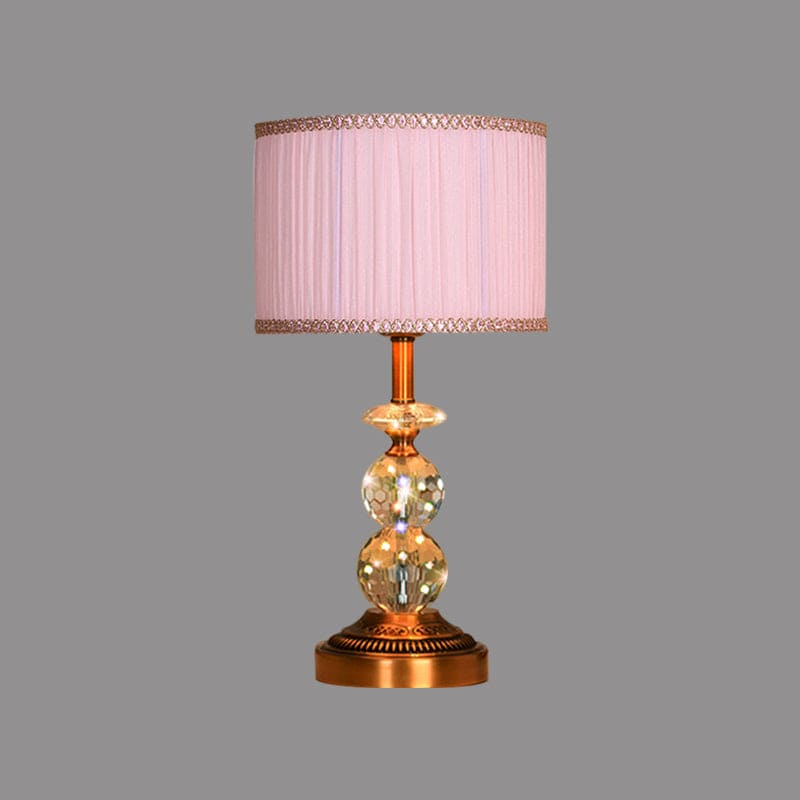 Kristallbordslampa med konisk form och slipade kristallkulor