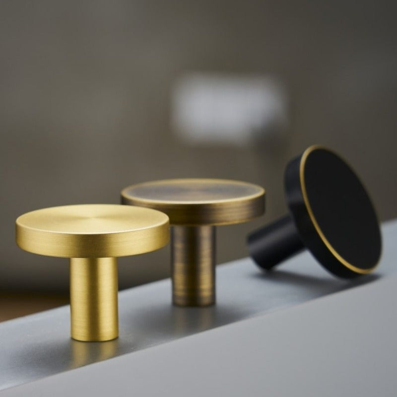 Dekorativa mässingsväggkrokar Stilren förvaringslösning för hemmet